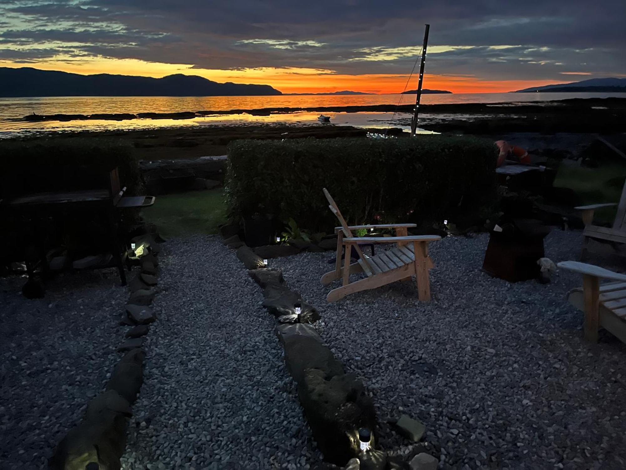 Carnmhor, Isle Of Skye - Stunning 242 Year Old Cottage On Its Own Sea Shore! Breakish المظهر الخارجي الصورة