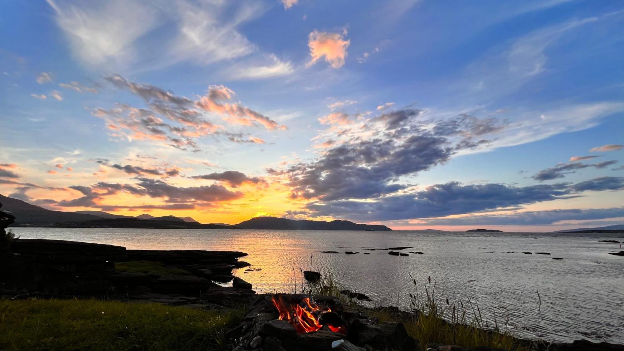 Carnmhor, Isle Of Skye - Stunning 242 Year Old Cottage On Its Own Sea Shore! Breakish المظهر الخارجي الصورة