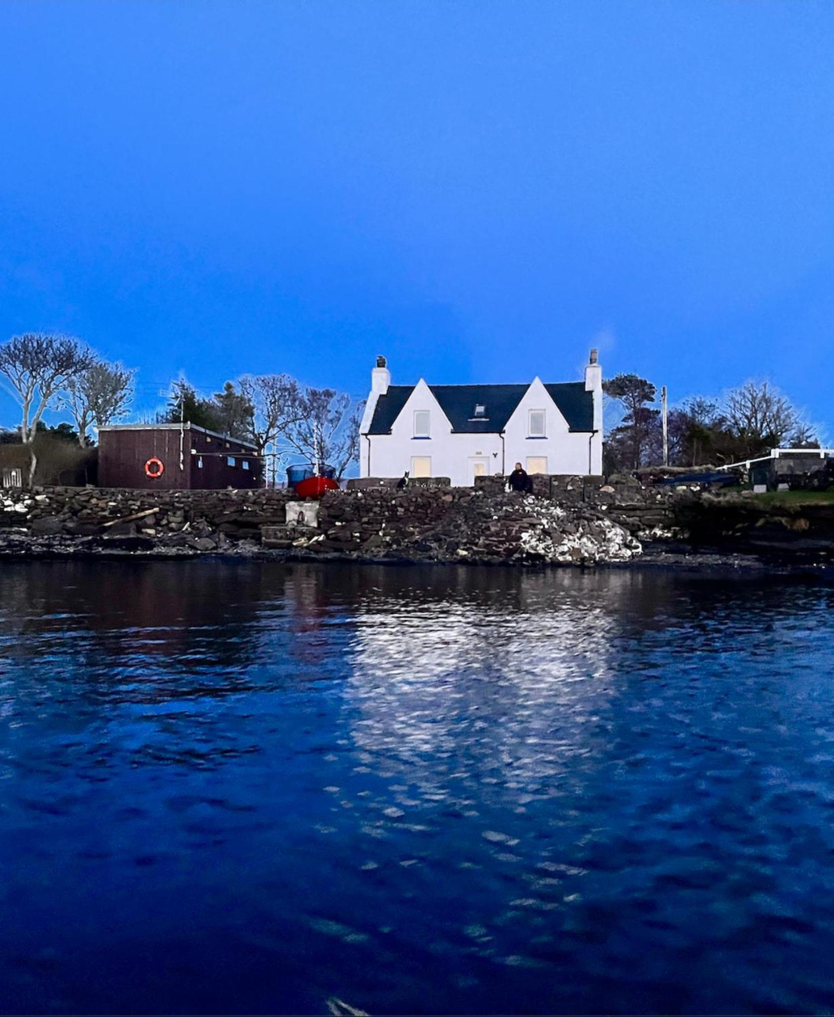 Carnmhor, Isle Of Skye - Stunning 242 Year Old Cottage On Its Own Sea Shore! Breakish المظهر الخارجي الصورة