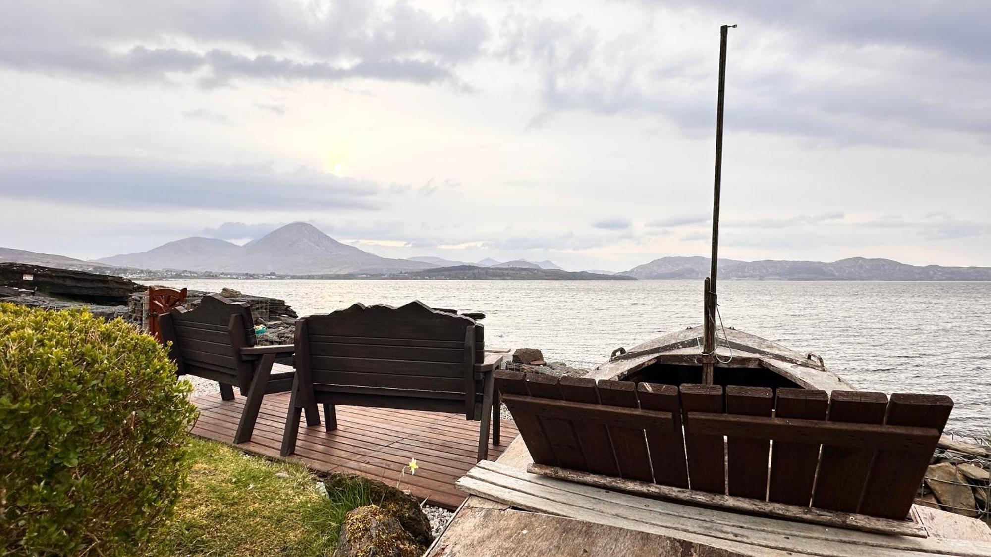 Carnmhor, Isle Of Skye - Stunning 242 Year Old Cottage On Its Own Sea Shore! Breakish المظهر الخارجي الصورة