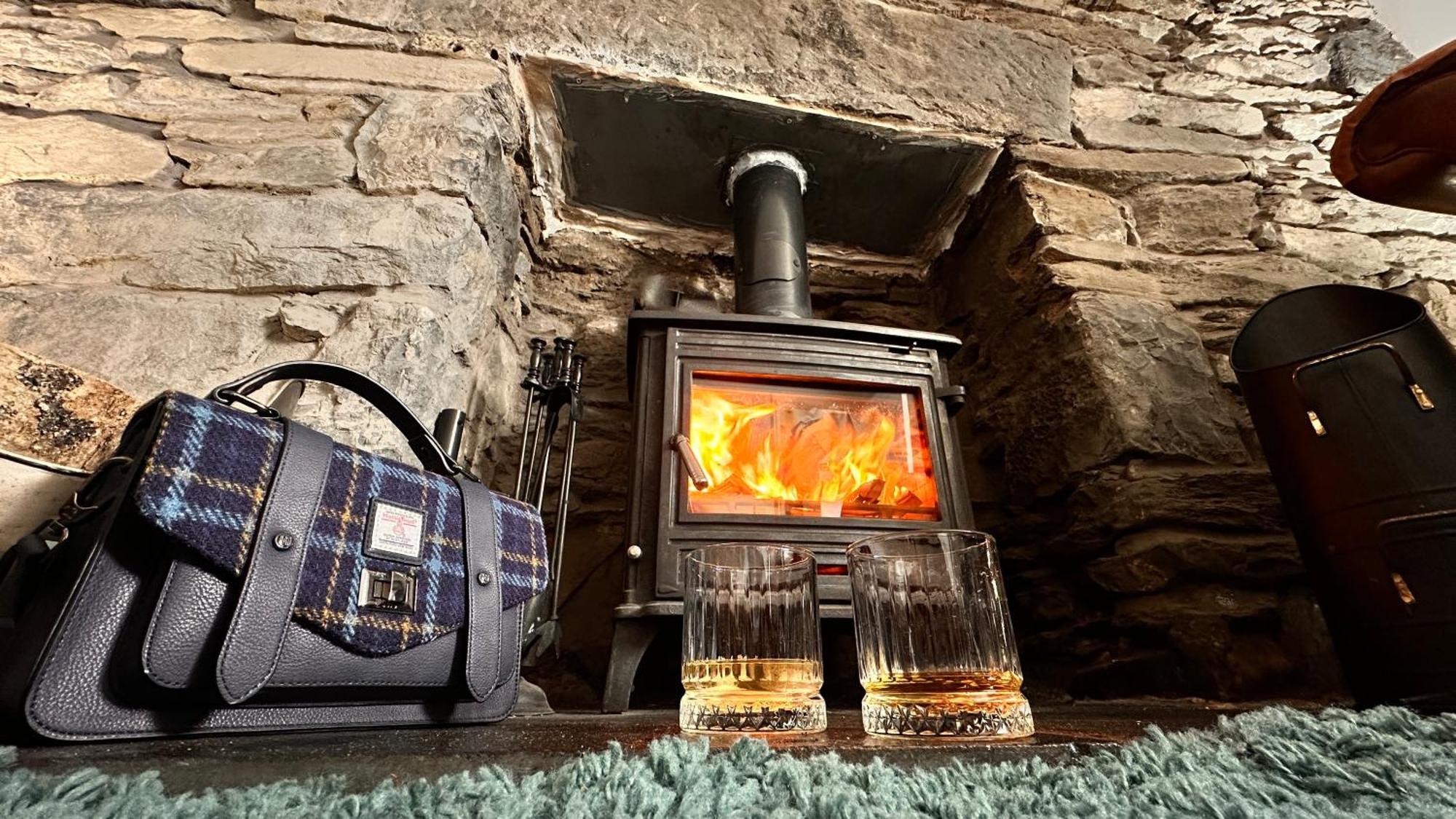 Carnmhor, Isle Of Skye - Stunning 242 Year Old Cottage On Its Own Sea Shore! Breakish المظهر الخارجي الصورة